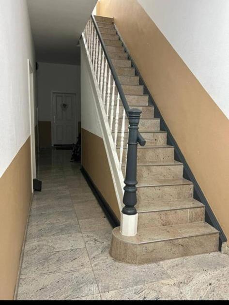 City-Apartment In Krefeld, Kueche, Naehe Duesseldorf Messe Экстерьер фото